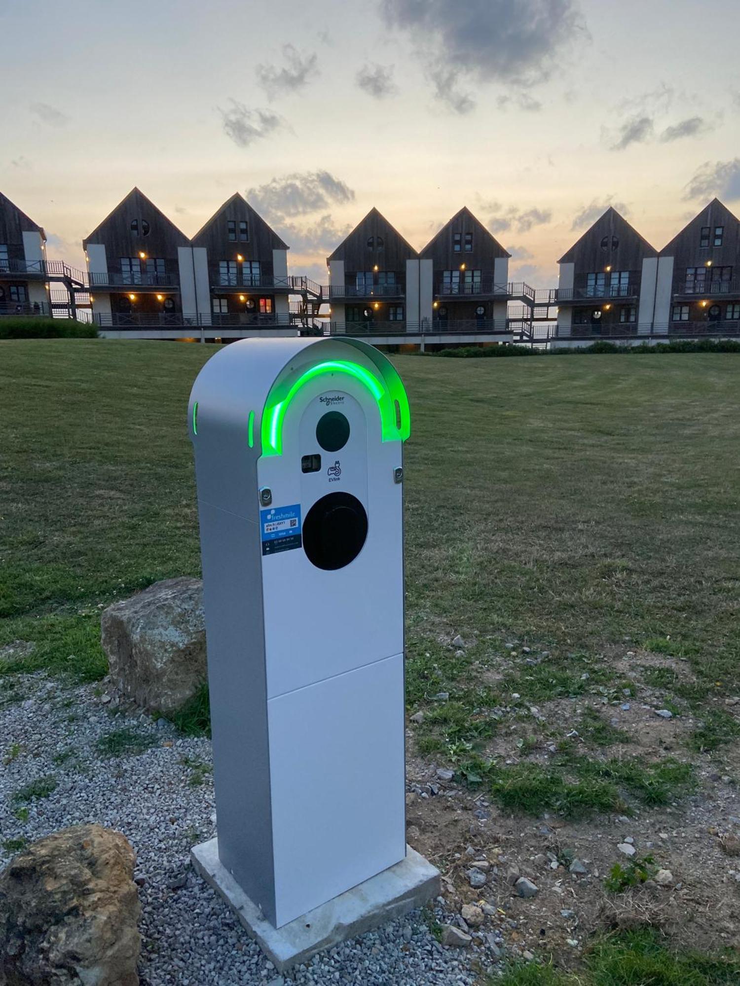 Brise De Mer Sur La Naturelle, Studio A Wimereux , Parking Eksteriør billede